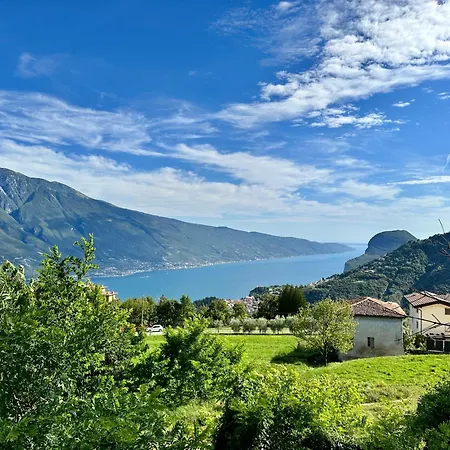 Villa-larici Tremosine